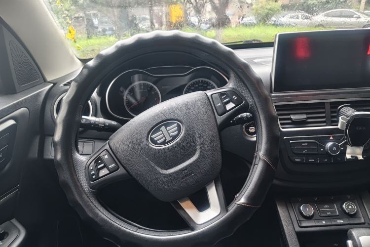 Used Bestune X40 2017 1.6L Automatic Prestige Edition Steering Wheel