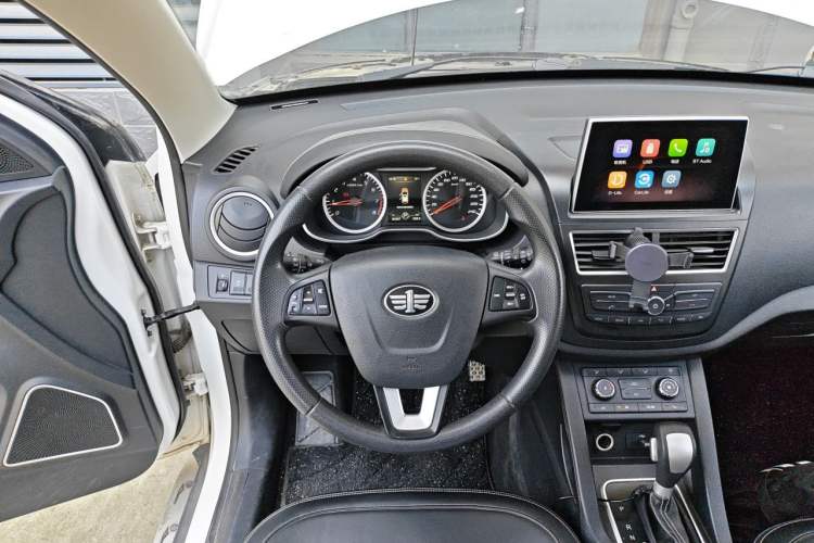 Used Bestune X40 2017 1.6L Automatic Prestige Edition Steering Wheel