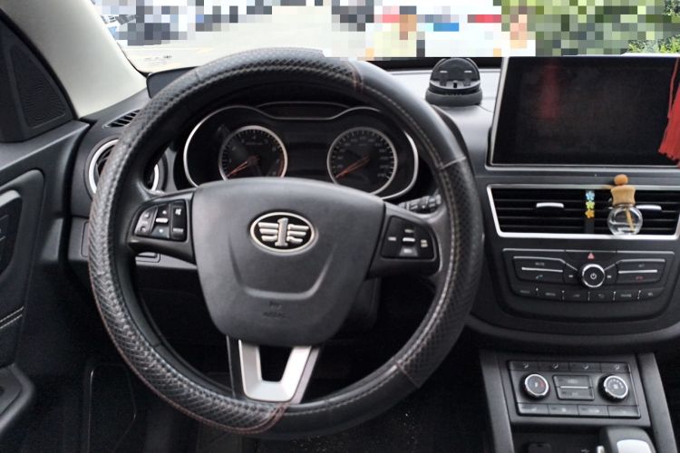 Used Bestune X40 2017 1.6L Automatic Prestige Edition Steering Wheel