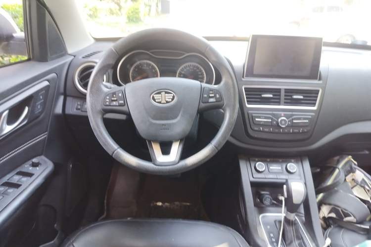 Used Bestune X40 2017 1.6L Automatic Prestige Edition Steering Wheel