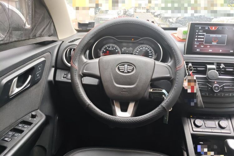 Used Bestune X40 2017 1.6L manual Comfort trim level Steering Wheel