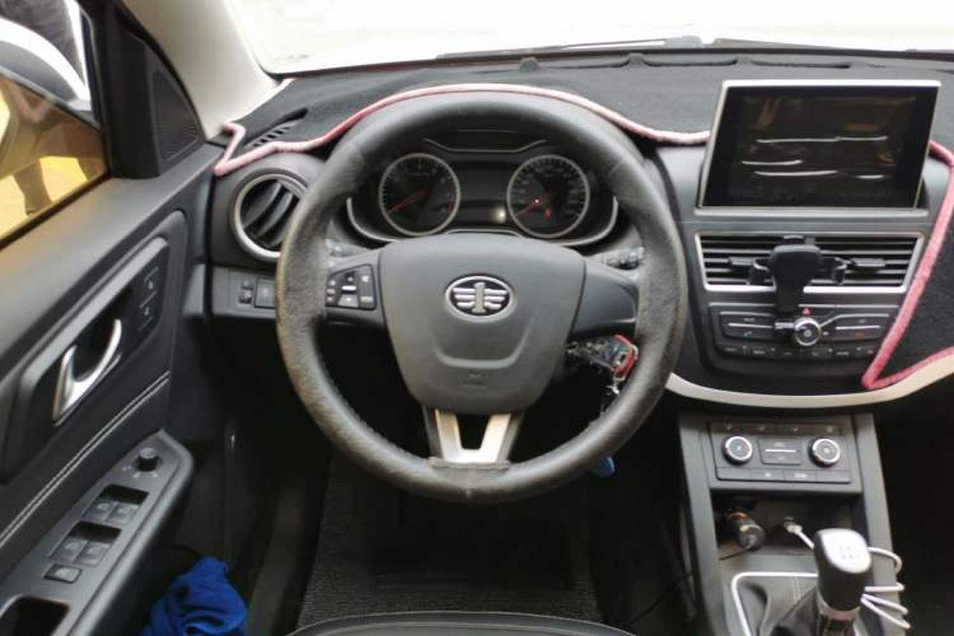 Used Bestune X40 2017 1.6L Manual Luxury Edition Steering Wheel