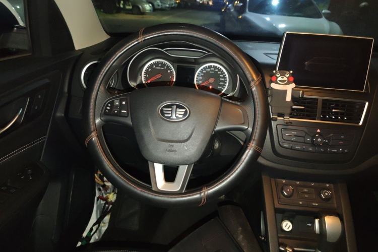 Used Bestune X40 2017 1.6L Automatic Luxury Model Steering Wheel