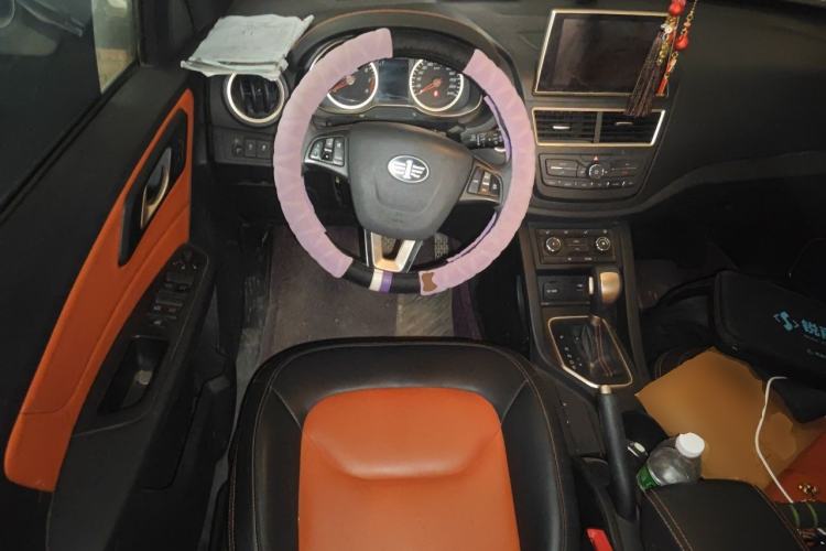 Used Bestune X40 2017 1.6L Automatic Prestige Edition Steering Wheel
