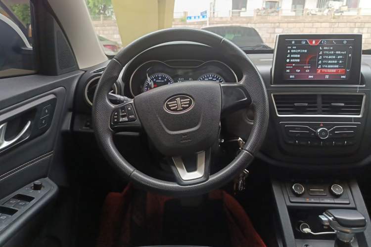 Used Bestune X40 2017 1.6L Automatic Luxury Model Steering Wheel