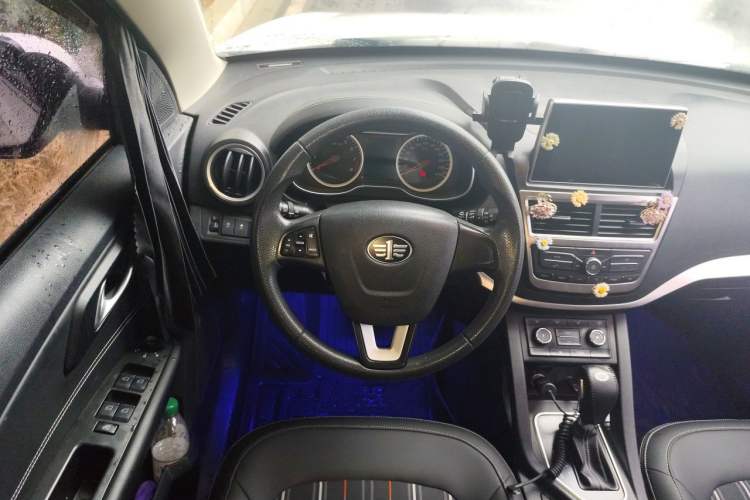 Used Bestune X40 2017 1.6L Automatic Luxury Model Steering Wheel
