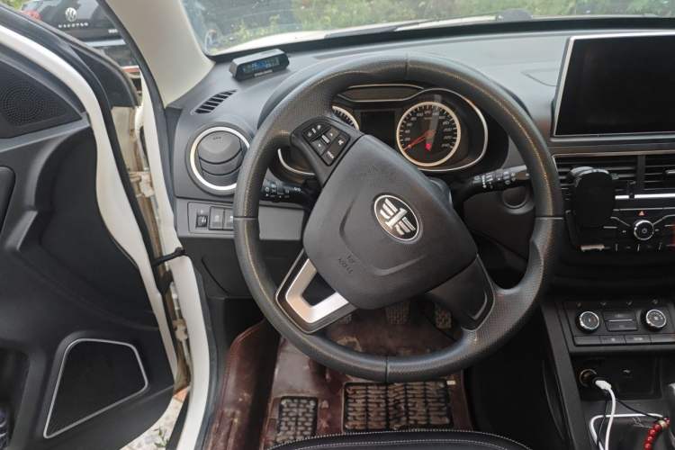 Used Bestune X40 2017 1.6L Manual Luxury Edition Steering Wheel