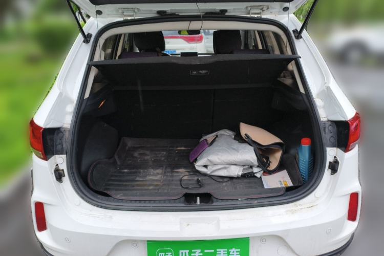 Used Bestune X40 2017 1.6L Automatic Prestige Edition Trunk