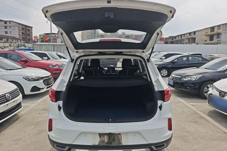 Used Bestune X40 2017 1.6L Automatic Prestige Edition Trunk
