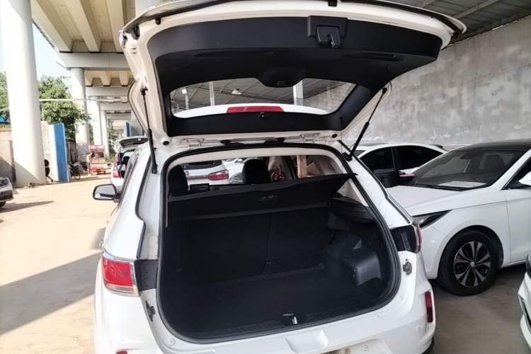 Used Bestune X40 2017 1.6L Manual Luxury Edition Trunk