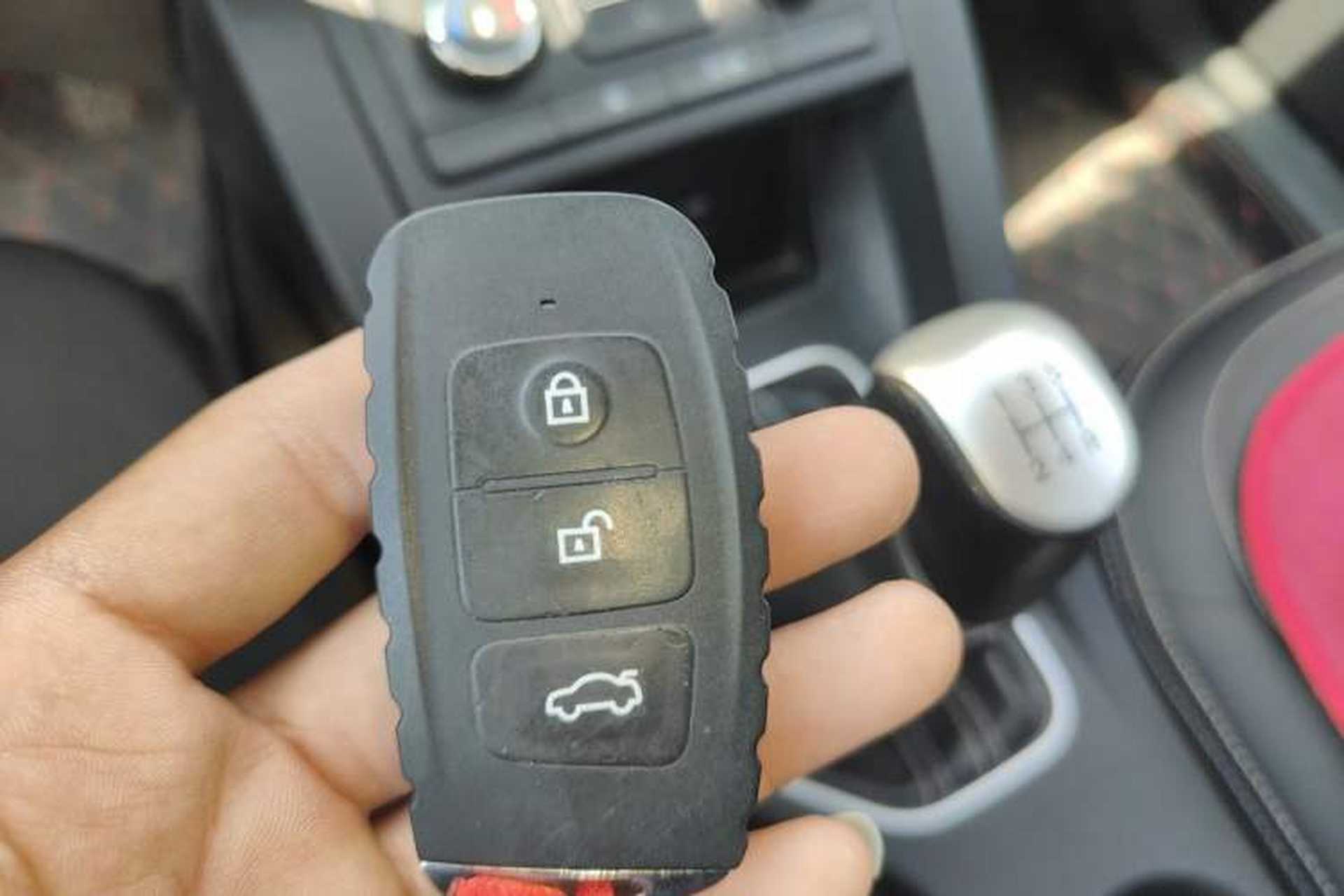 Used Bestune X40 2017 1.6L Manual Luxury Edition Vehicle Key