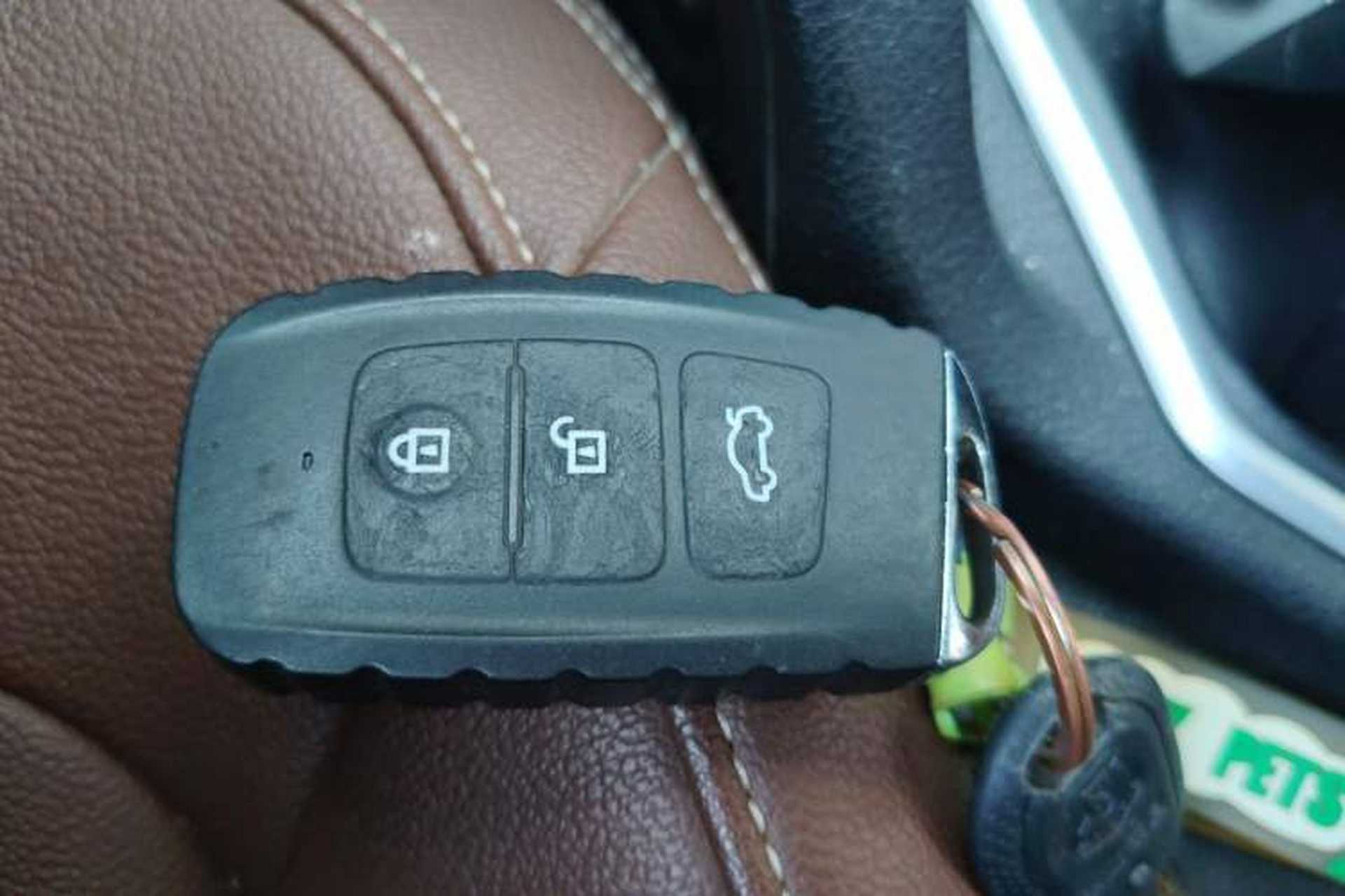 Used Bestune X40 2017 1.6L Manual Prestige Edition Vehicle Key