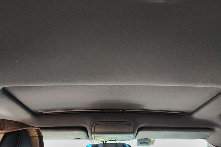 Used Bestune X40 2017 1.6L Automatic Prestige Edition Headliner