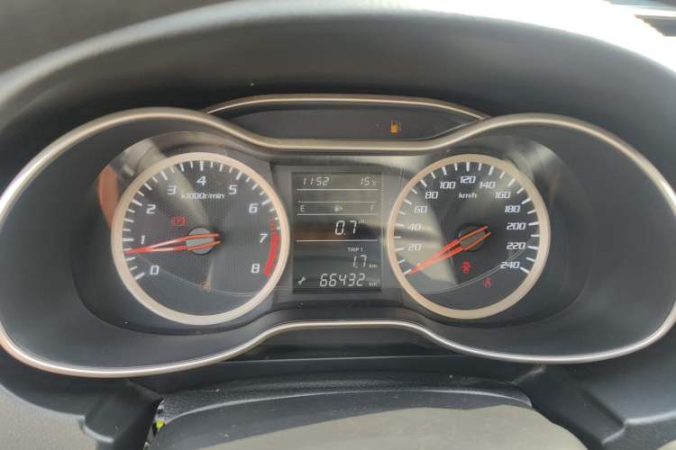 Used Bestune X40 2017 1.6L Manual Prestige Edition Instrument Cluster