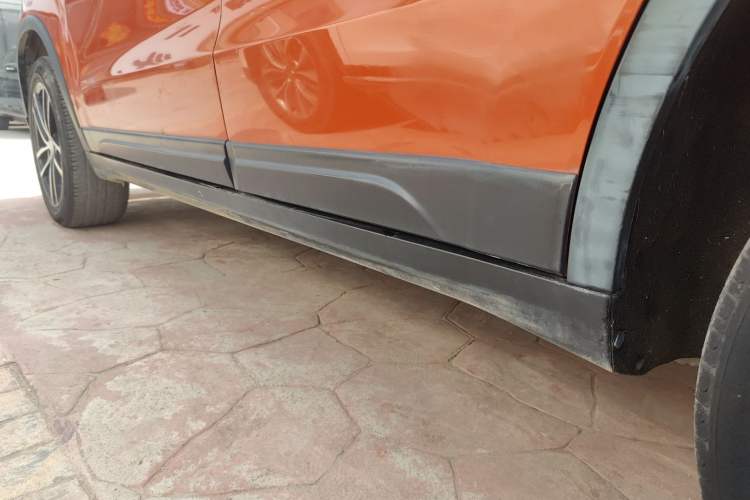 Used Bestune X40 2017 1.6L Manual Prestige Edition Left Side Sill