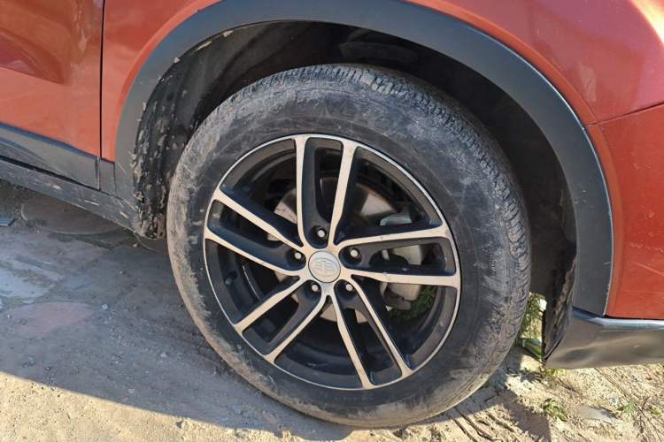 Used Bestune X40 2017 1.6L Automatic Prestige Edition Right Front Wheel Hub