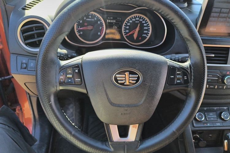 Used Bestune X40 2017 1.6L Automatic Prestige Edition Steering Wheel