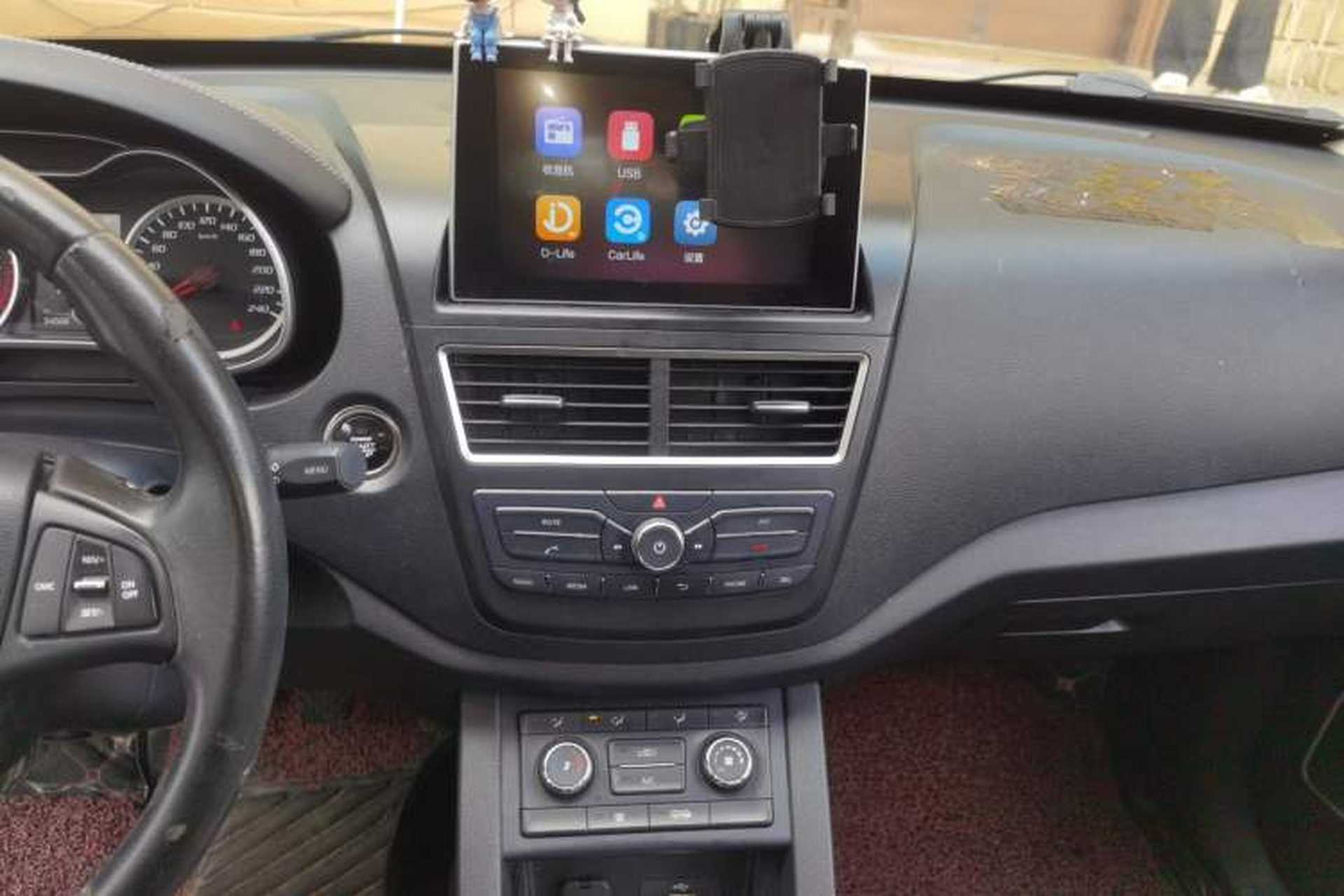 Used Bestune X40 2018 Internet Celebrity Edition 1.6L Manual Connected Smart Cool Type Audio And AC Panel
