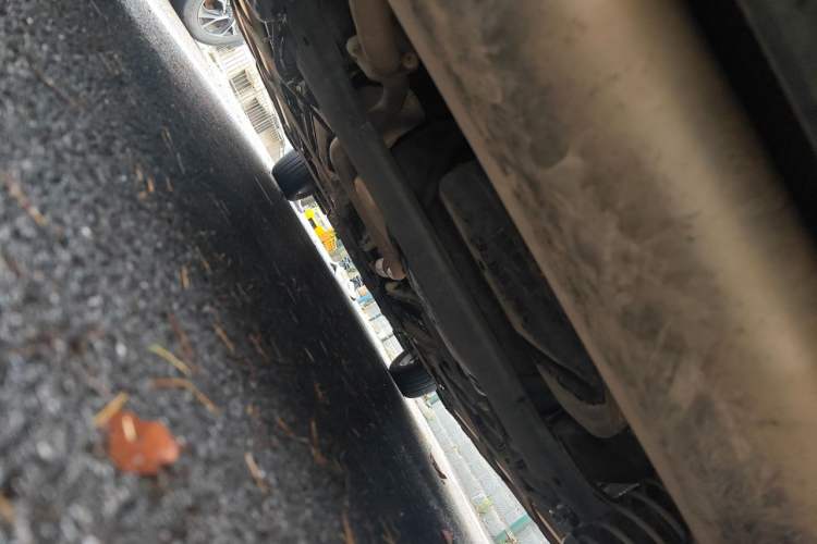 Used Bestune X40 2018 Internet Celebrity Edition 1.6L Automatic Connected Smart Cool Type Chassis Rear