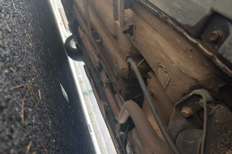 Used Bestune X40 2018 Internet Celebrity Edition 1.6L Automatic Connected Smart Cool Type Chassis Rear Left
