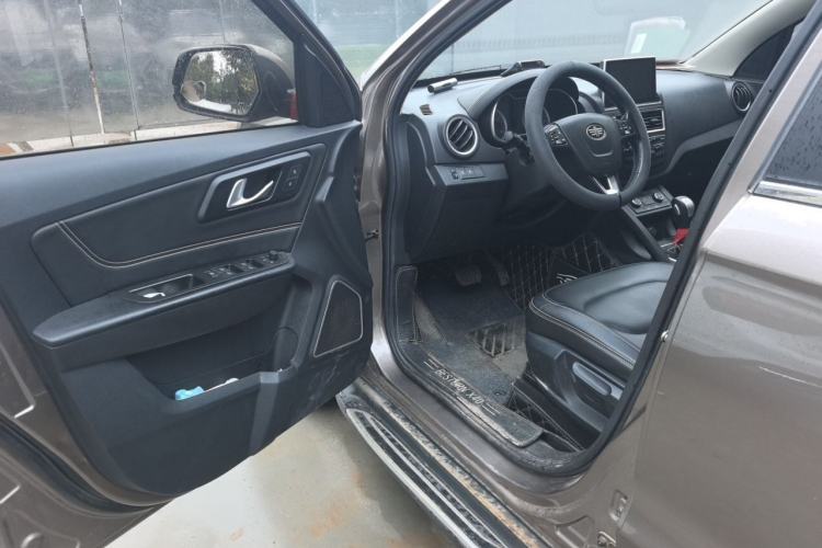 Used Bestune X40 2018 Internet Celebrity Edition 1.6L Automatic Luxury Version Driver Seat