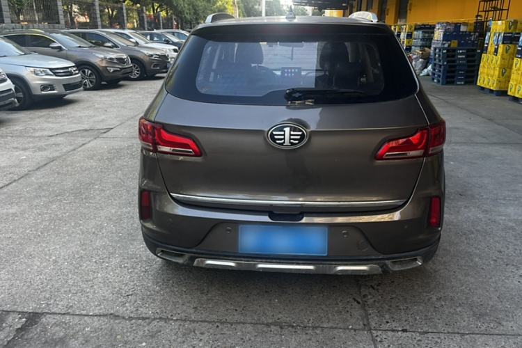 Used Bestune X40 2018 Internet Celebrity Edition 1.6L Automatic Luxury Version Exterior 4