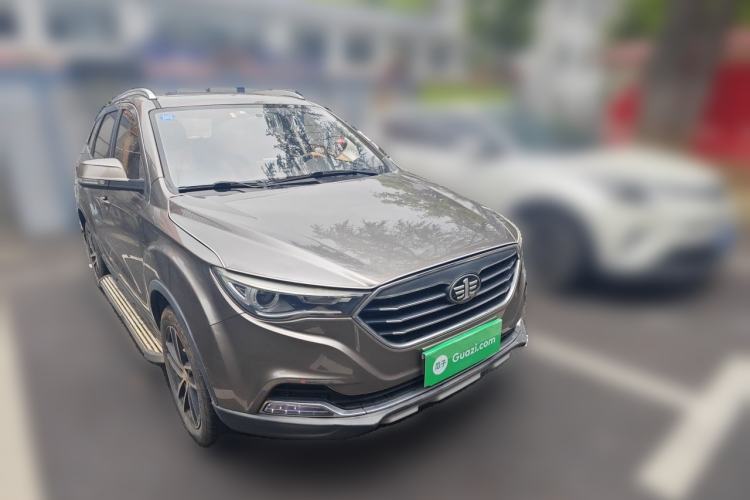 Used Bestune X40 2018 Internet Celebrity Edition 1.6L Automatic Connected Smart Cool Type Front Right 45 Deg