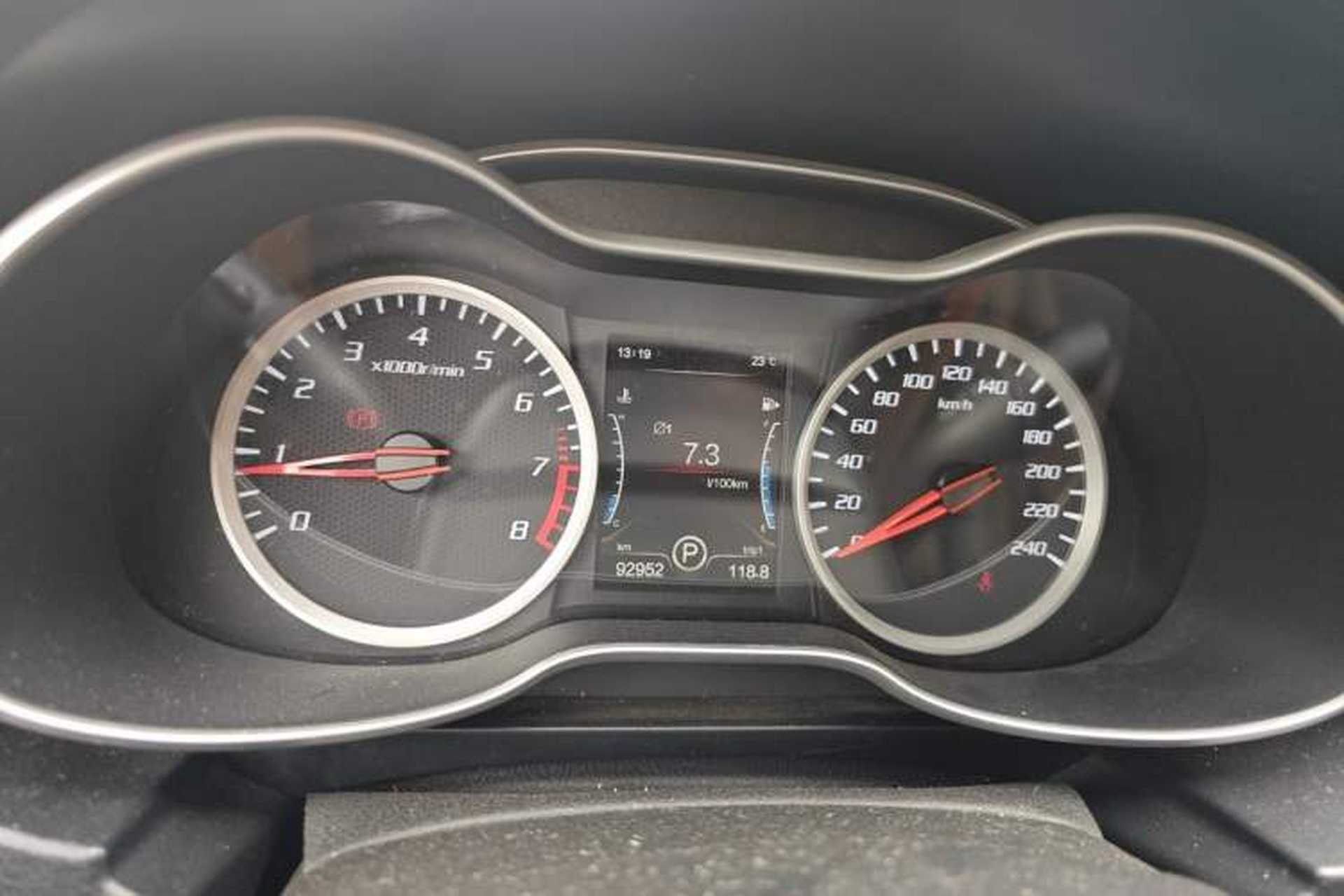 Used Bestune X40 2018 Internet Celebrity Edition 1.6L Automatic Connected Smart Cool Type Instrument Cluster