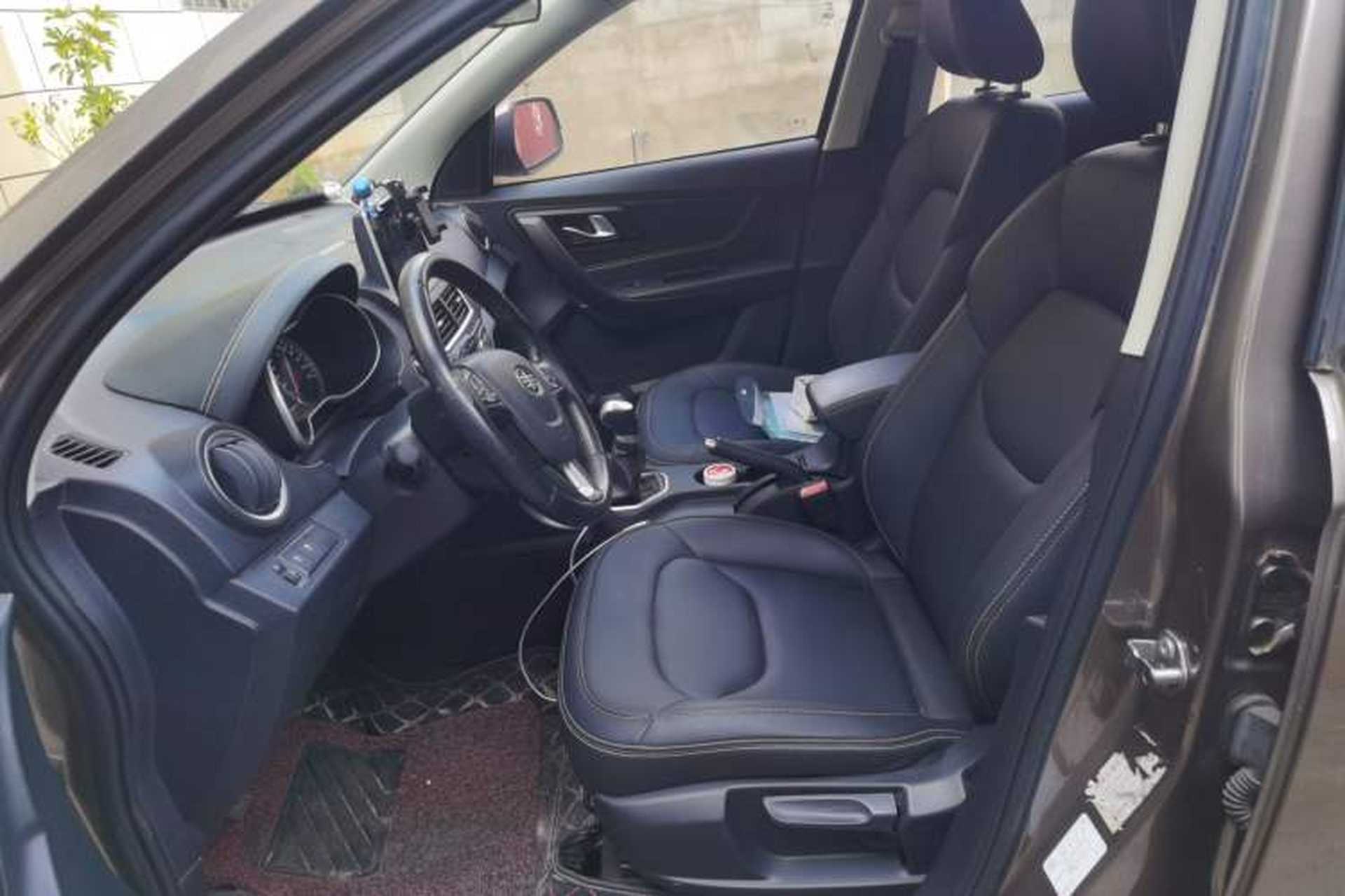 Used Bestune X40 2018 Internet Celebrity Edition 1.6L Manual Connected Smart Cool Type Left Front Seat