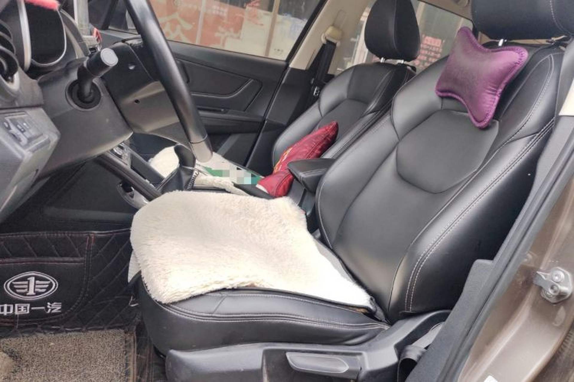 Used Bestune X40 2018 Internet Celebrity Edition 1.6L Manual Luxury Version Left Front Seat