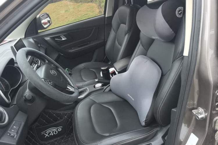 Used Bestune X40 2018 Internet Celebrity Edition 1.6L Automatic Luxury Version Left Front Seat