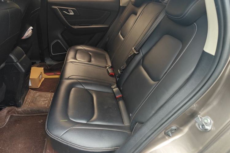 Used Bestune X40 2018 Internet Celebrity Edition 1.6L Automatic Connected Smart Cool Type Left Rear Seat