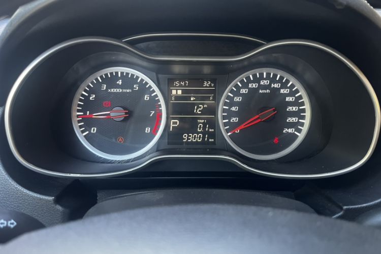 Used Bestune X40 2018 Internet Celebrity Edition 1.6L Automatic Luxury Version Odometer Close Up