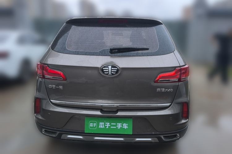 Used Bestune X40 2018 Internet Celebrity Edition 1.6L Automatic Luxury Version Rear