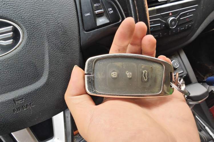 Used Bestune X40 2018 Internet Celebrity Edition 1.6L Automatic Connected Smart Cool Type Vehicle Key