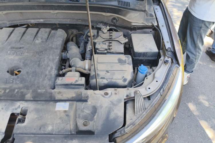 Used Bestune X40 2018 Internet Celebrity Edition 1.6L Manual Luxury Version Engine Bay Left