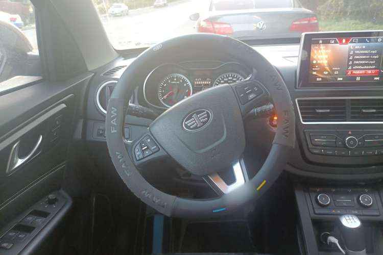 Used Bestune X40 2018 Internet Celebrity Edition 1.6L Manual Luxury Version Steering Wheel
