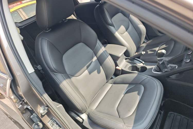 Used Bestune X40 2018 Internet Celebrity Edition 1.6L Manual Luxury Version Right Front Seat