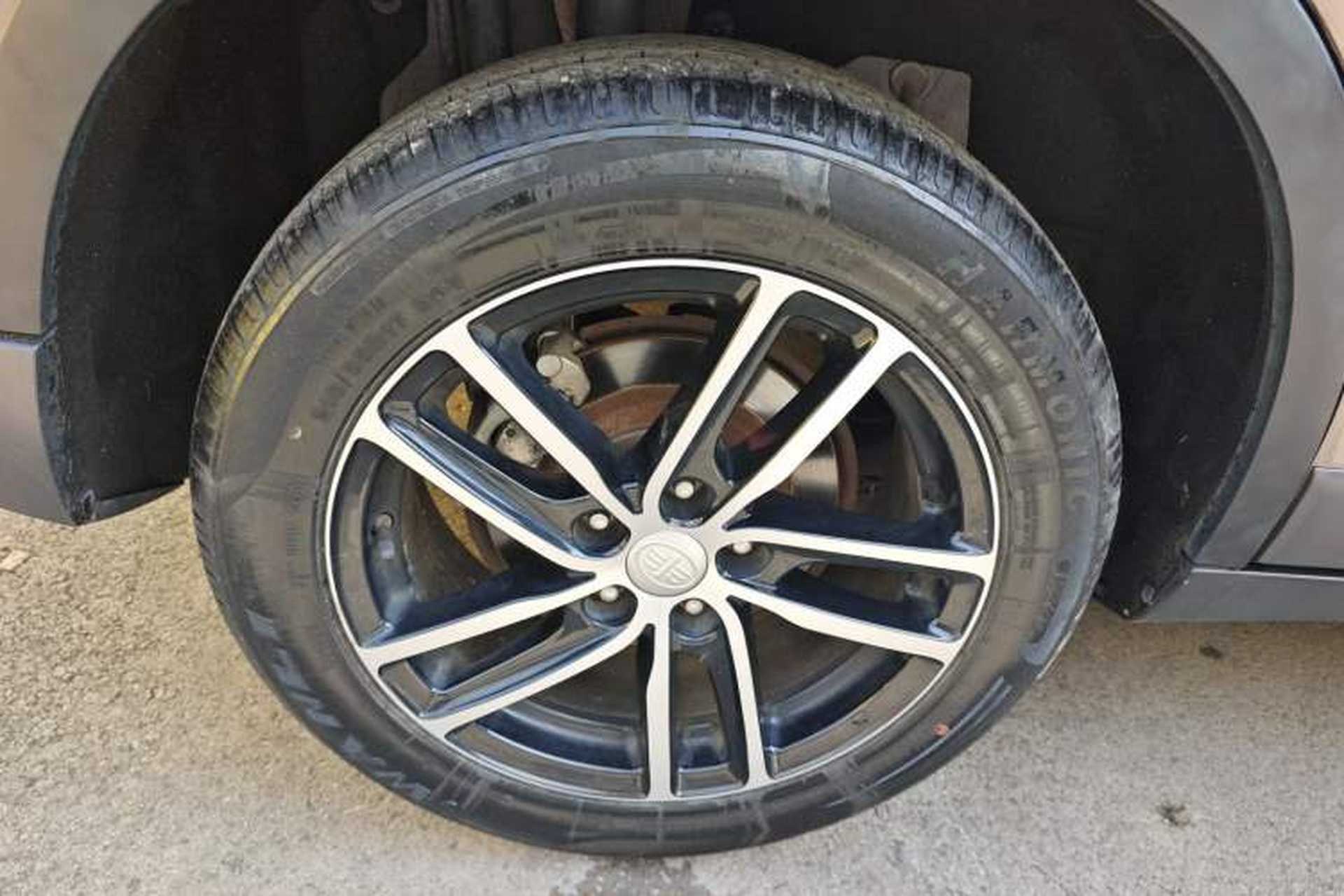 Used Bestune X40 2018 Internet Celebrity Edition 1.6L Manual Luxury Version Right Rear Wheel Hub