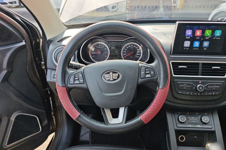 Used Bestune X40 2018 Internet Celebrity Edition 1.6L Manual Luxury Version Steering Wheel
