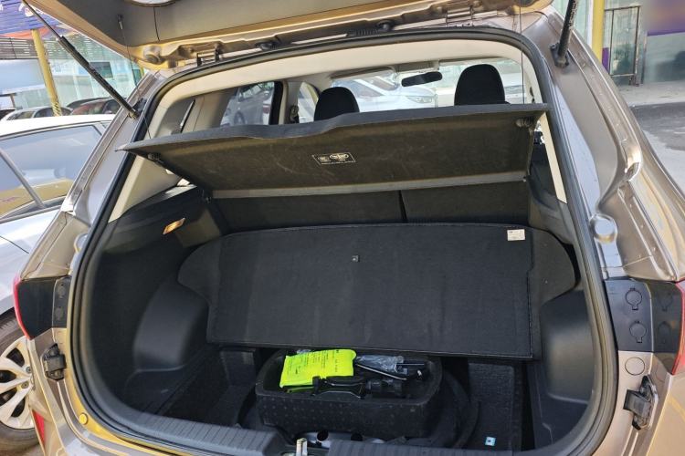 Used Bestune X40 2018 Internet Celebrity Edition 1.6L Manual Luxury Version Trunk