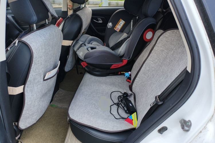 Used Bestune X40 2018 Internet Celebrity Edition 1.6L Automatic Luxury Version Left Rear Seat