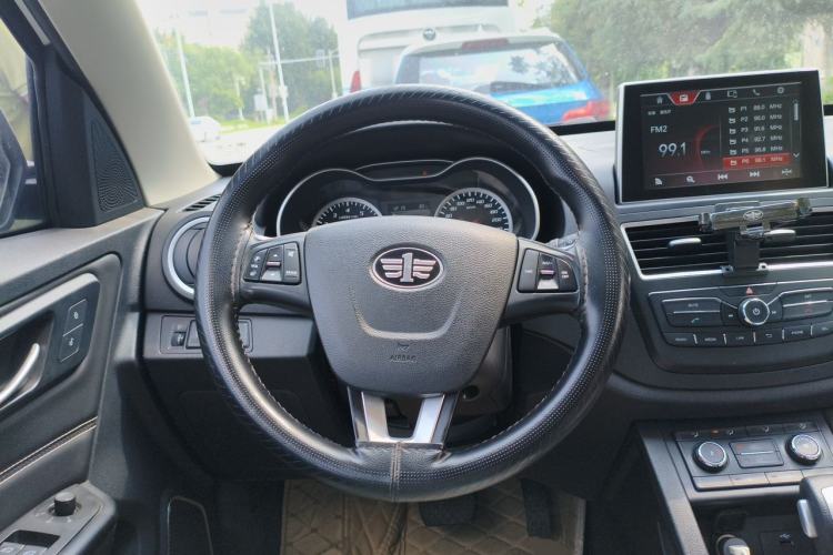Used Bestune X40 2018 Internet Celebrity Edition 1.6L Automatic Luxury Version Steering Wheel