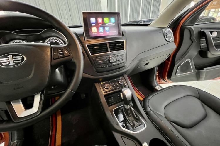 Used Bestune X40 2018 Internet Celebrity Edition 1.6L Automatic Connected Smart Cool Type Interior 3