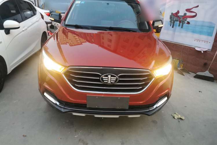 Used Bestune X40 2018 Internet Celebrity Edition 1.6L Automatic Luxury Version Front