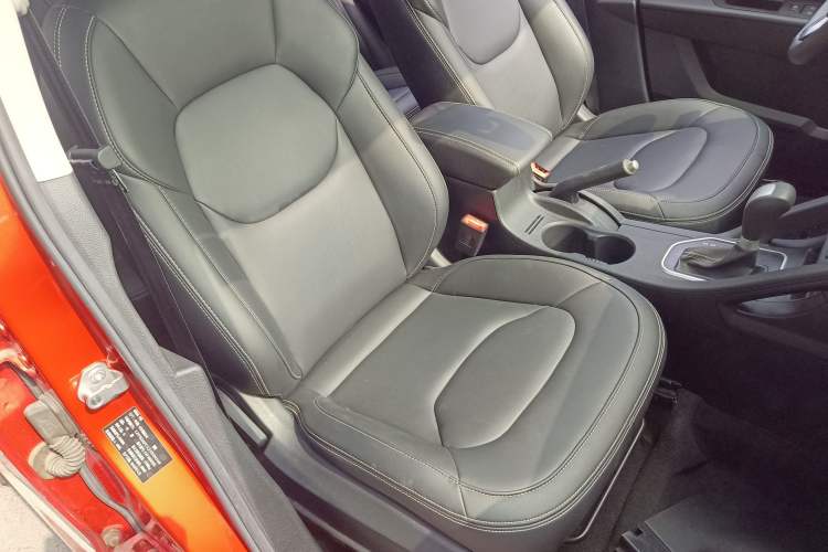 Used Bestune X40 2018 Internet Celebrity Edition 1.6L Automatic Luxury Version Right Front Seat