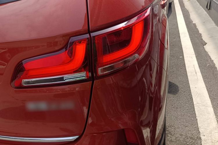 Used Bestune X40 2018 Internet Celebrity Edition 1.6L Automatic Luxury Version Right Rear Taillight