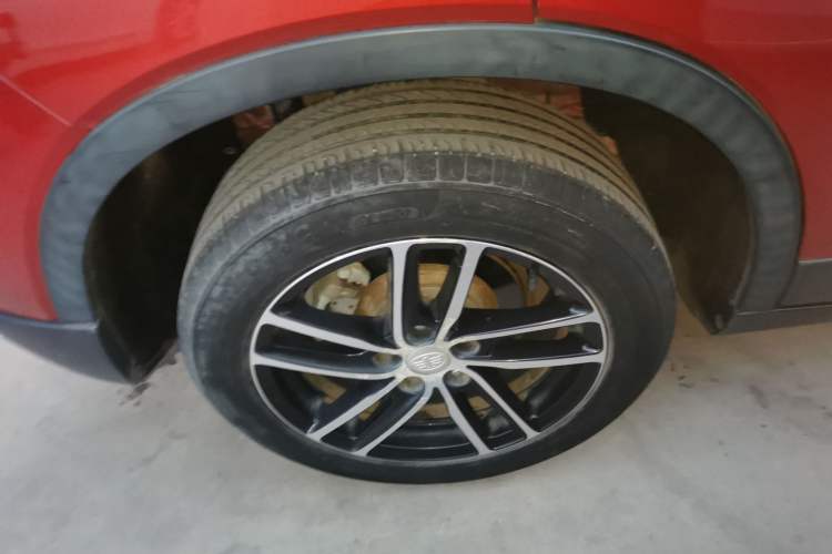 Used Bestune X40 2018 Internet Celebrity Edition 1.6L Automatic Luxury Version Right Rear Wheel Hub