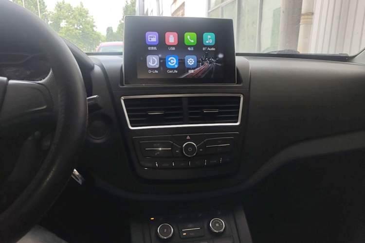 Used Bestune X40 2018 Internet Celebrity Edition 1.6L Manual Comfort Version Audio And AC Panel