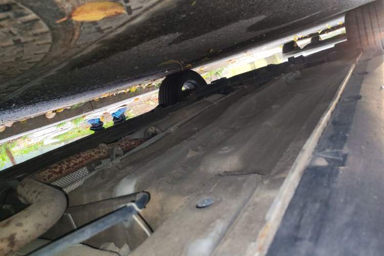 Used Bestune X40 2018 Internet Celebrity Edition 1.6L Manual Luxury Version Chassis Rear Left